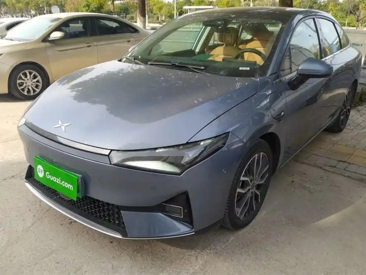 XPENG MOTORS P5  2022