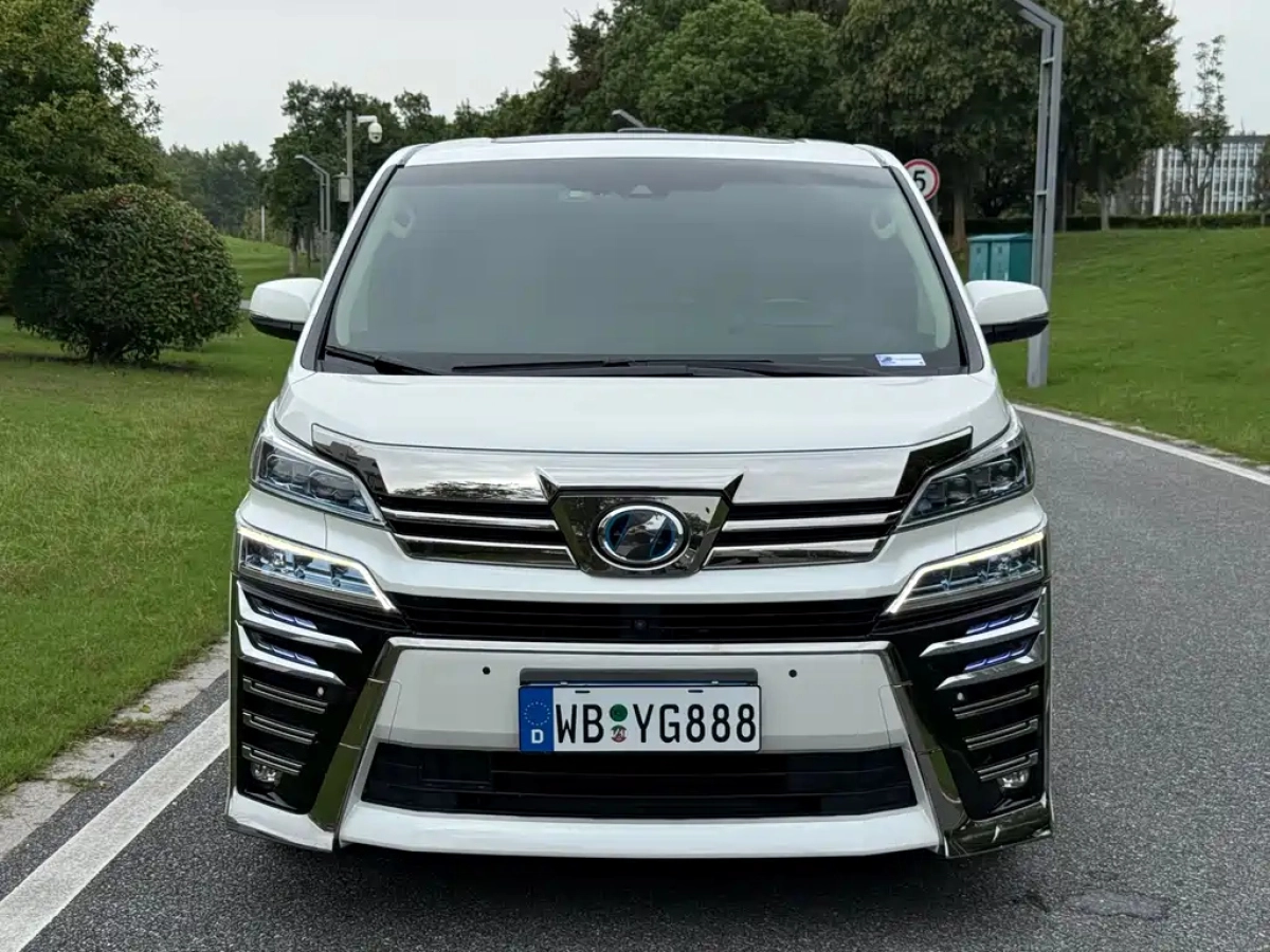 TOYOTA VELLFIRE