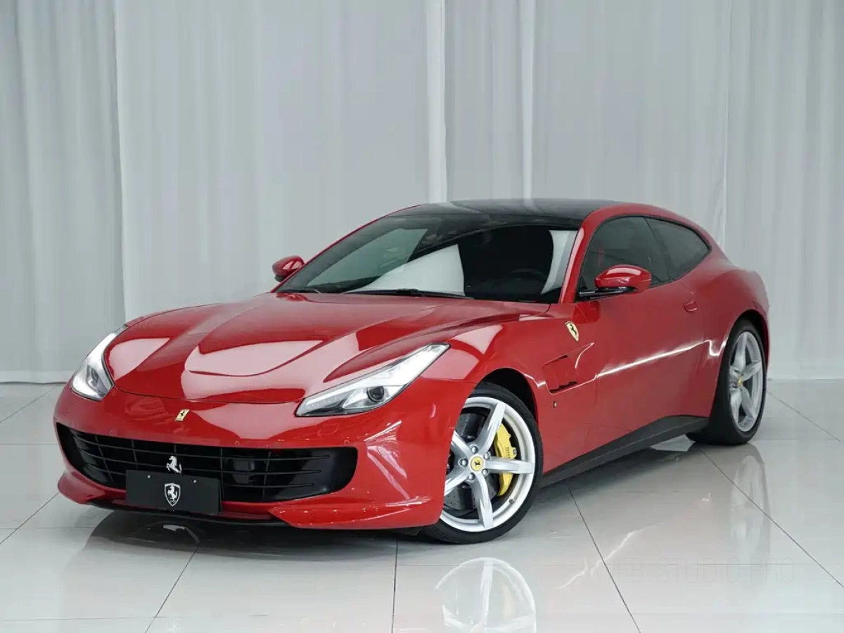 FERRARI GTC4LUSSO  2019