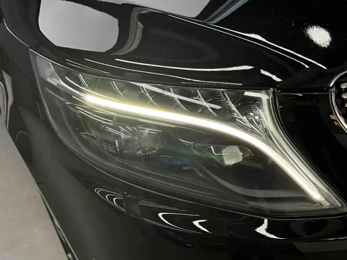 MERCEDES BENZ V-CLASS