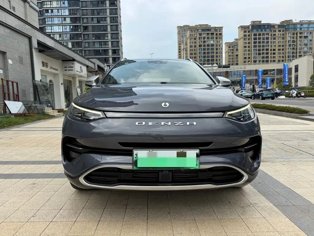 DENZA X