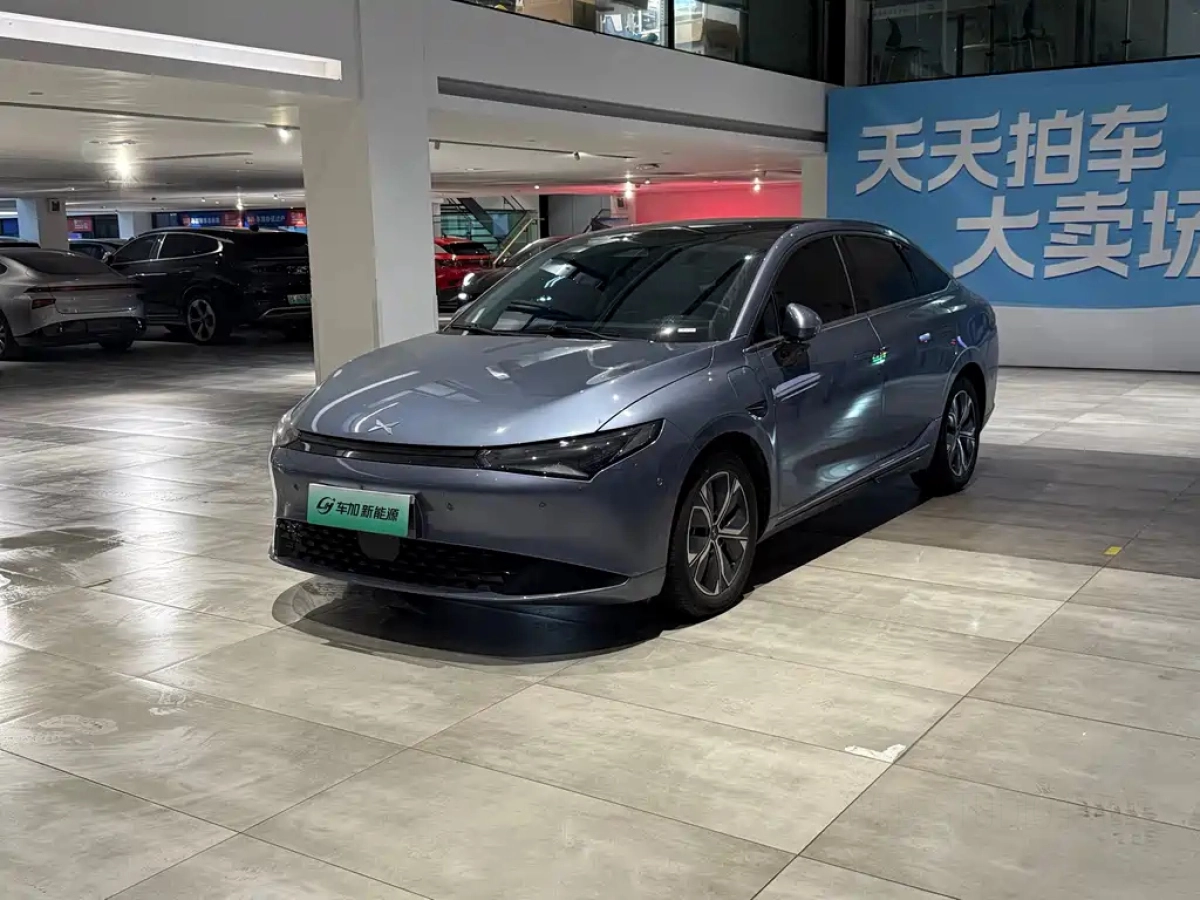 XPENG MOTORS P5  2023