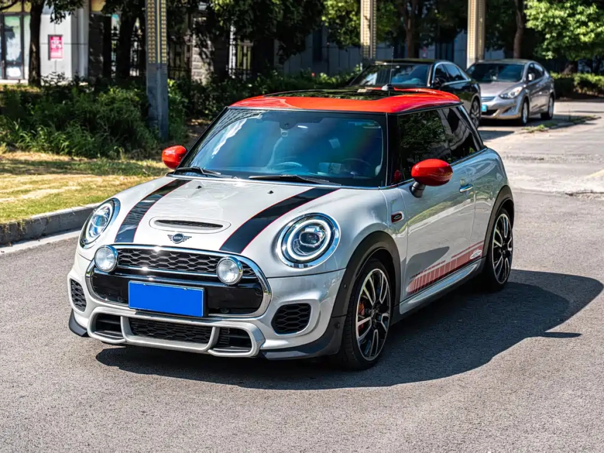 MINI JCW