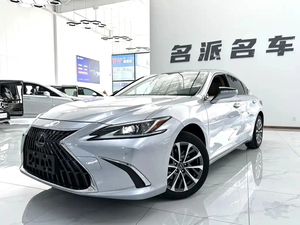 LEXUS ES  2024