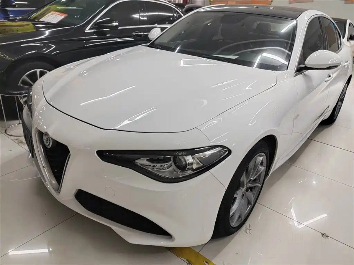 ALFAROMEO GIULIA  2019