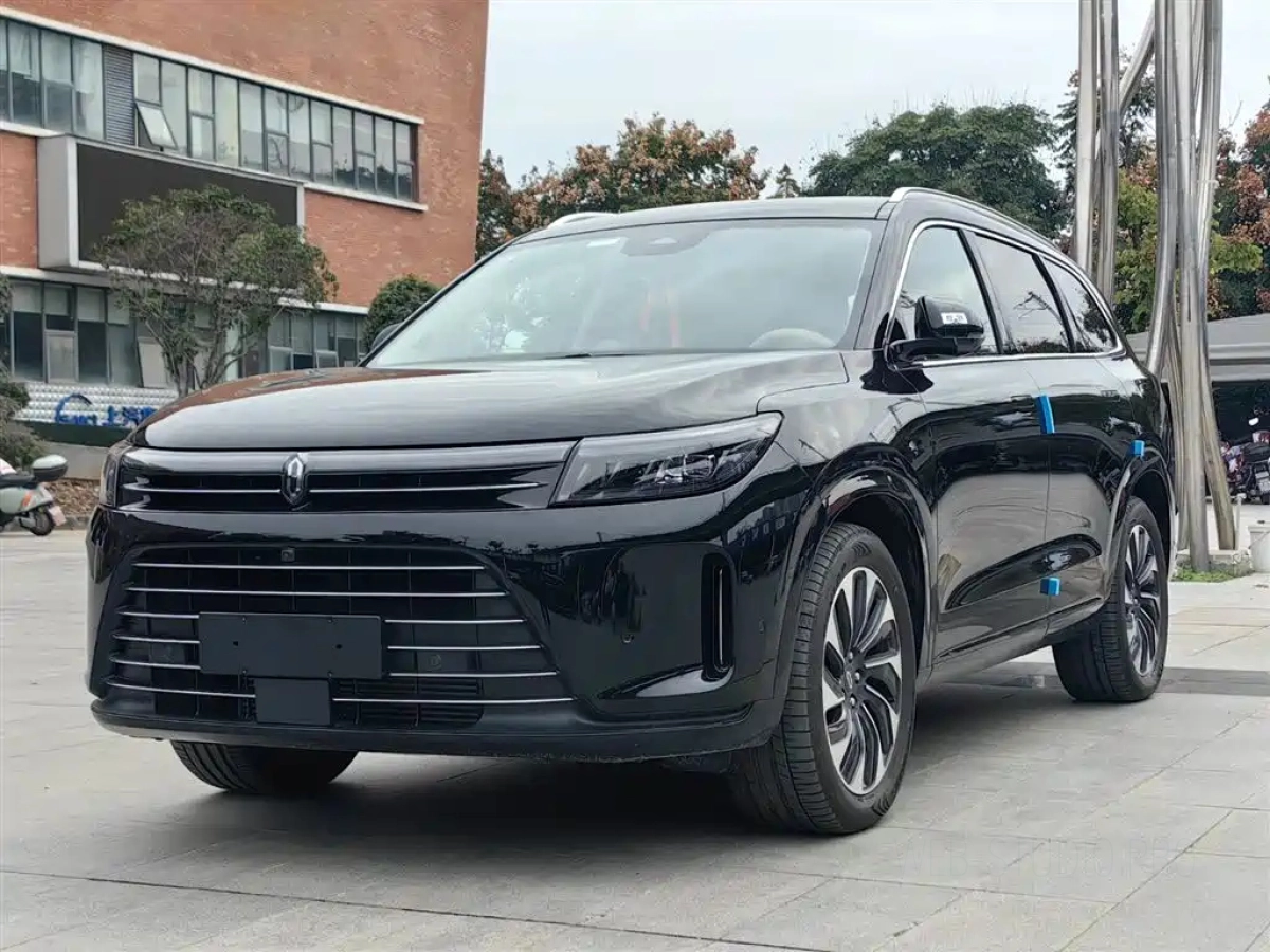 HUAWEI HARMON AITO M7  2023