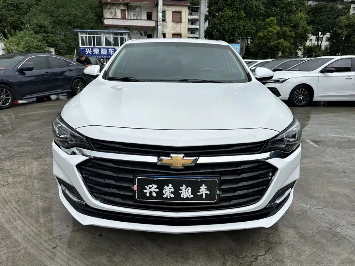CHEVROLET CRUZE