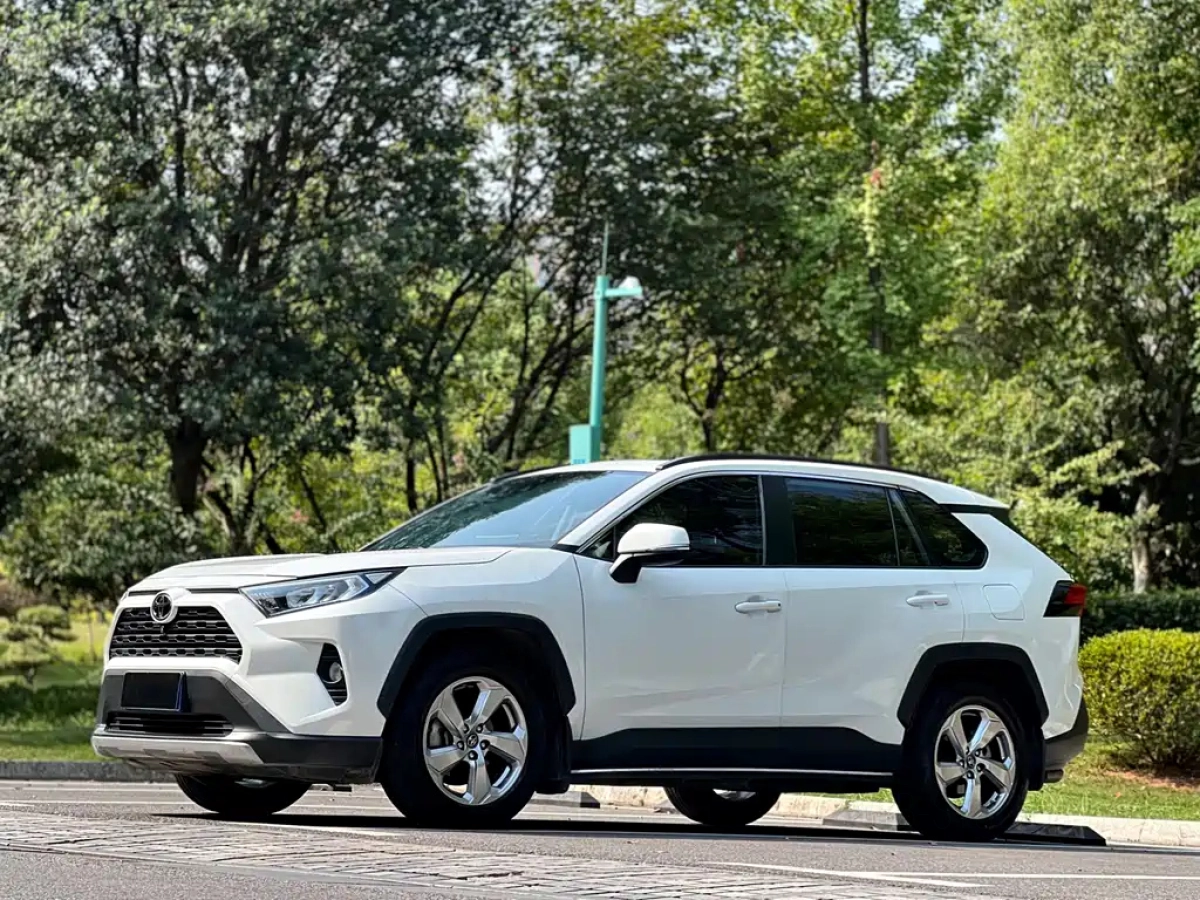 TOYOTA RAV4 RONGFANG  2020