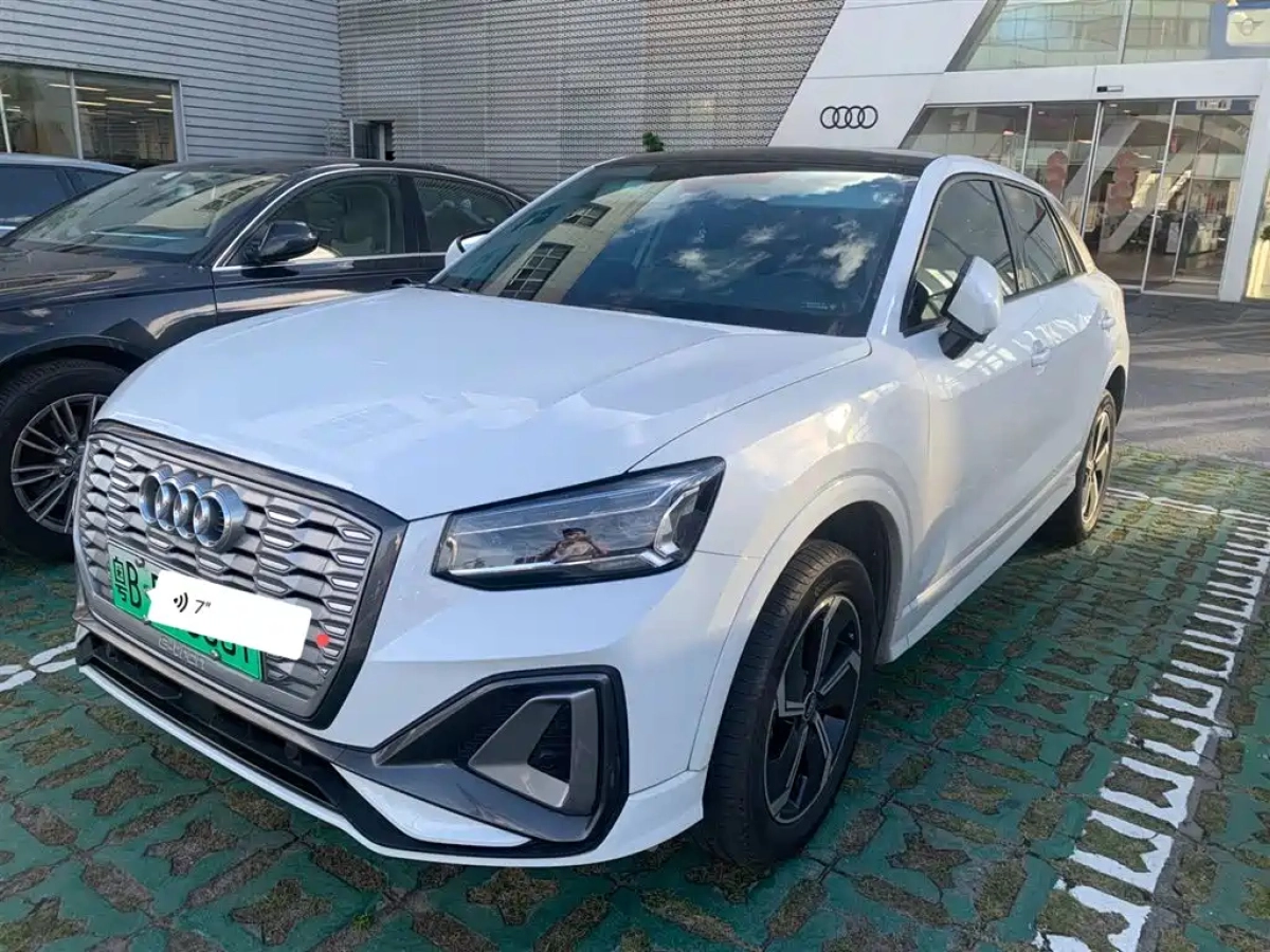 AUDI Q2L E-TRON  2022
