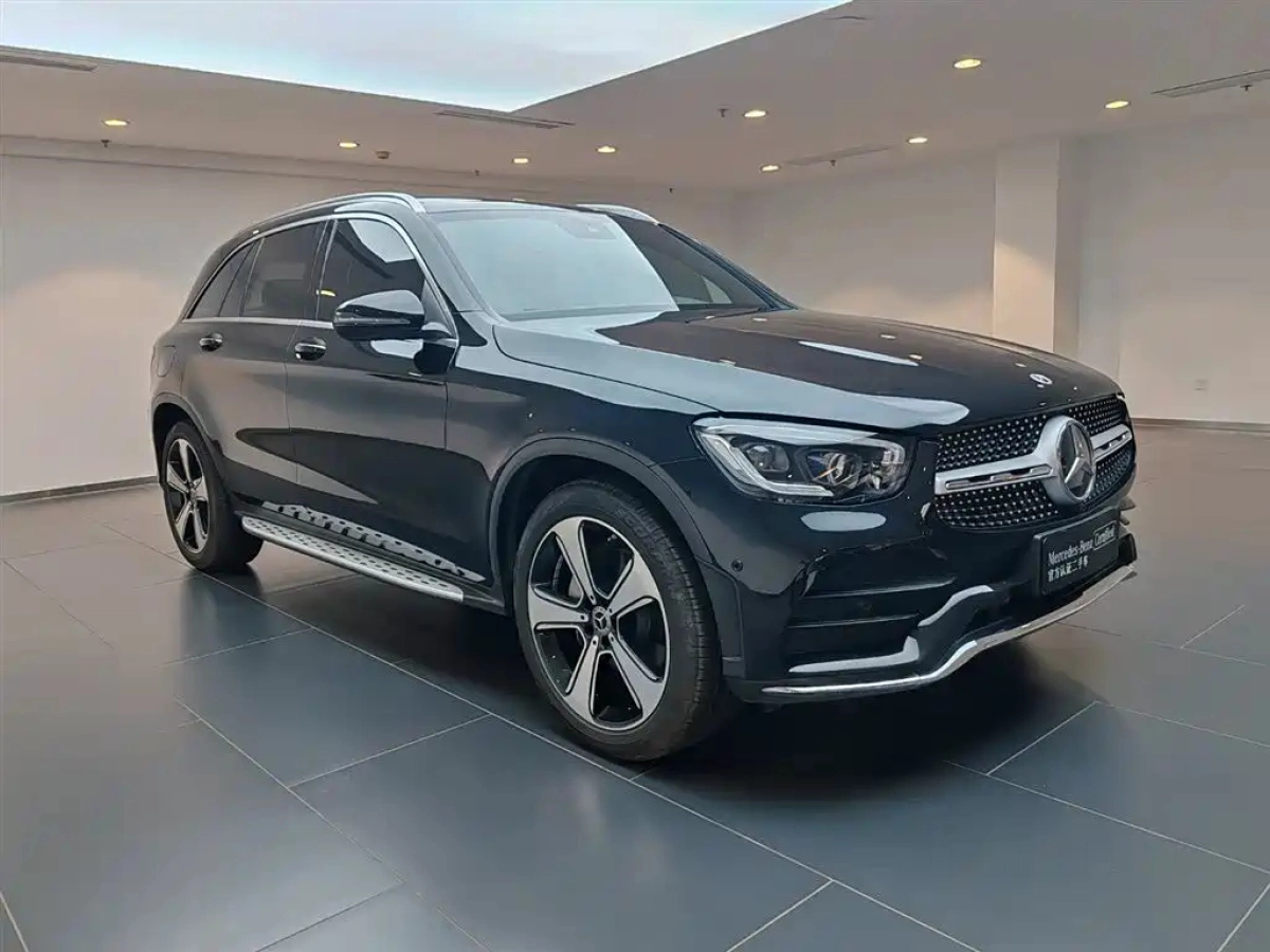MERCEDES BENZ GLC
