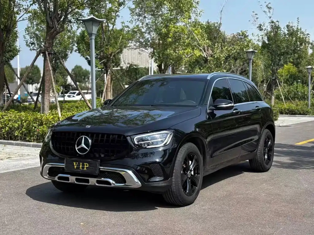 MERCEDES BENZ GLC