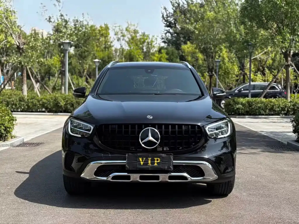 MERCEDES BENZ GLC