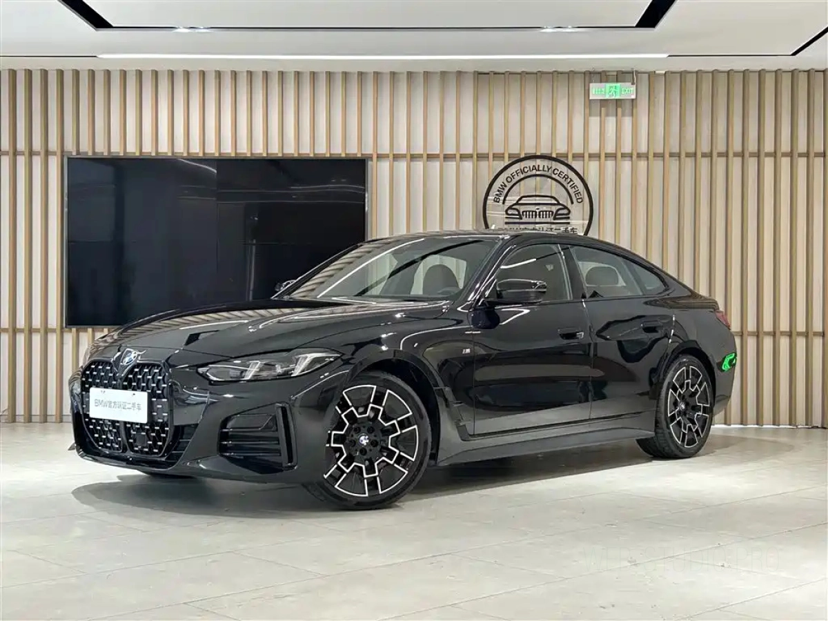 BMW 4-SERIES  2025