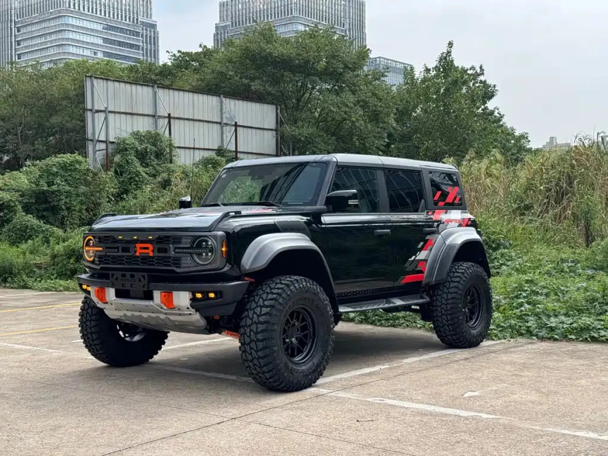 FORD BRONCO  2024