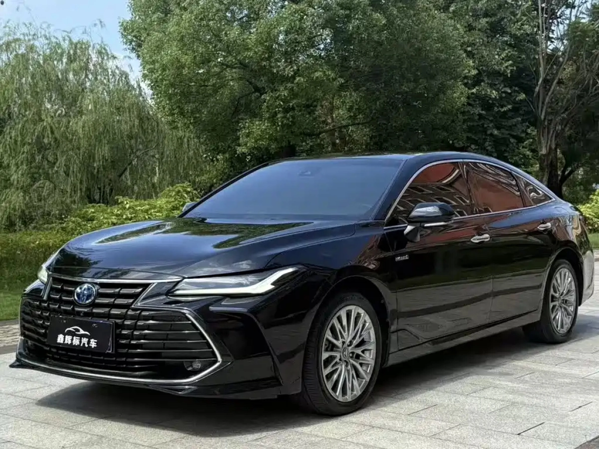 TOYOTA AVALON  2023