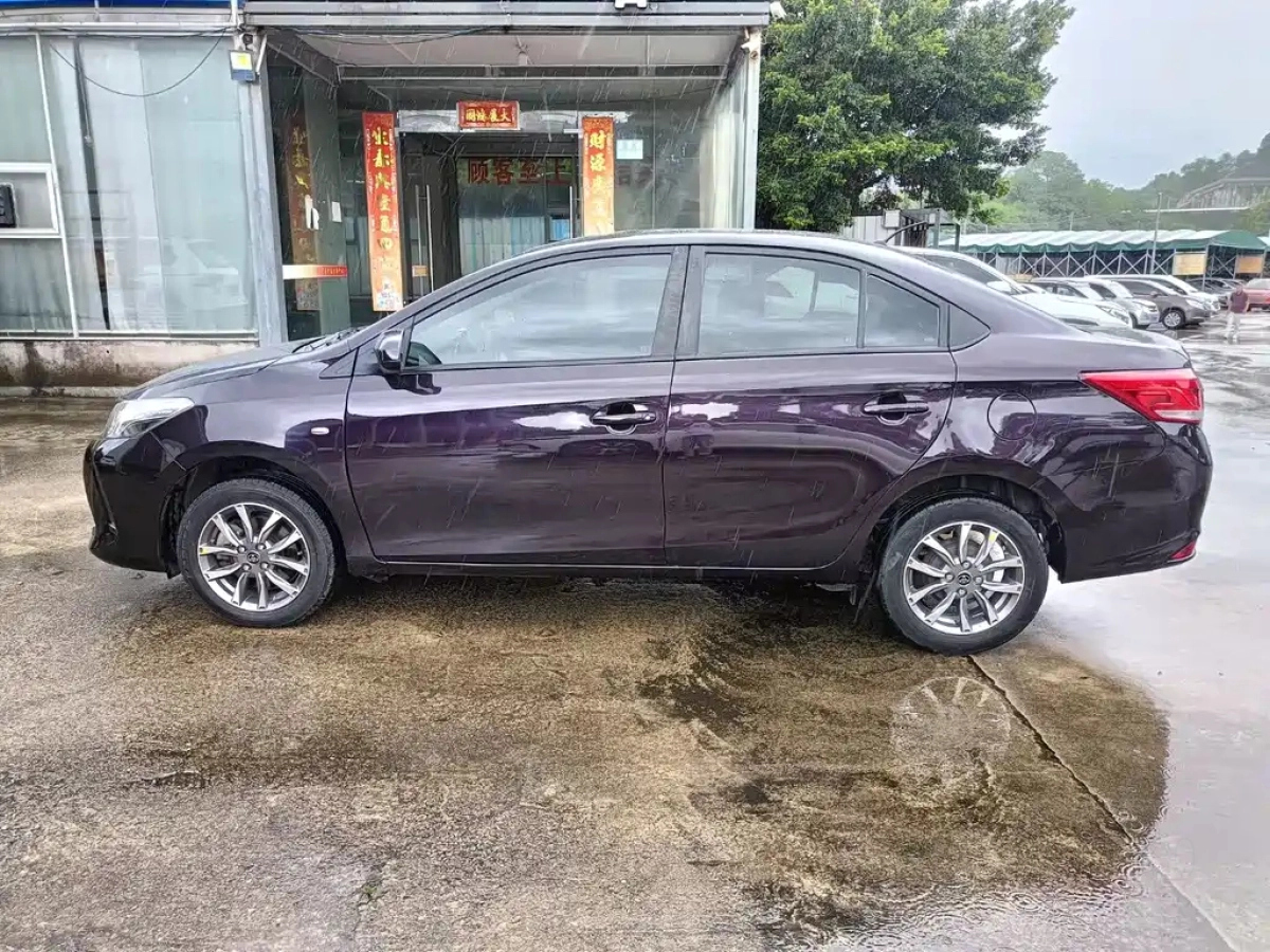 TOYOTA VIOS