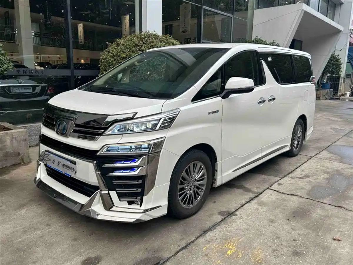 TOYOTA VELLFIRE
