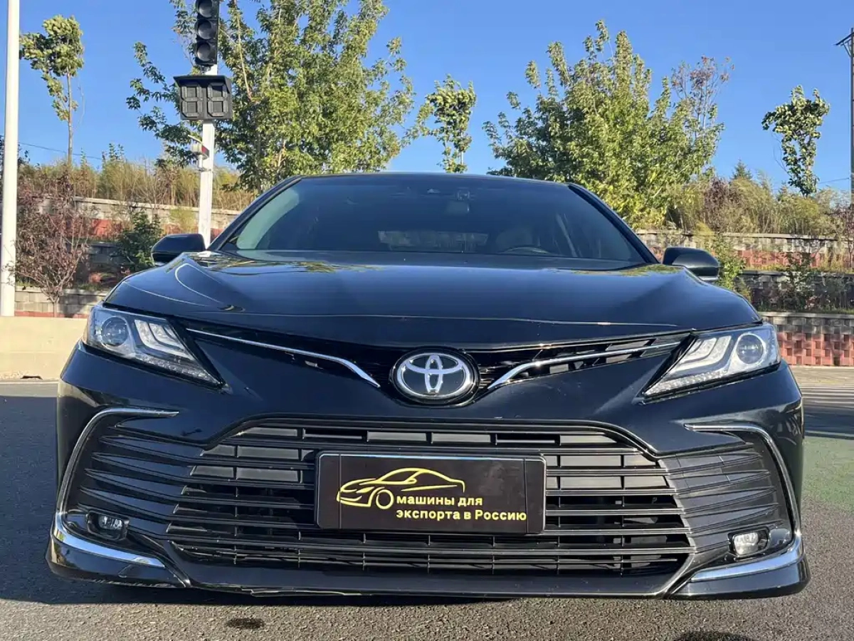 TOYOTA CAMRY