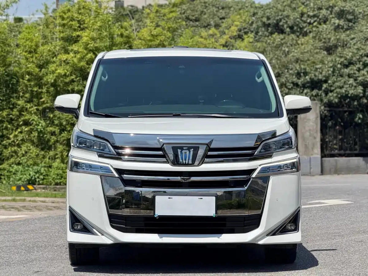 TOYOTA VELLFIRE