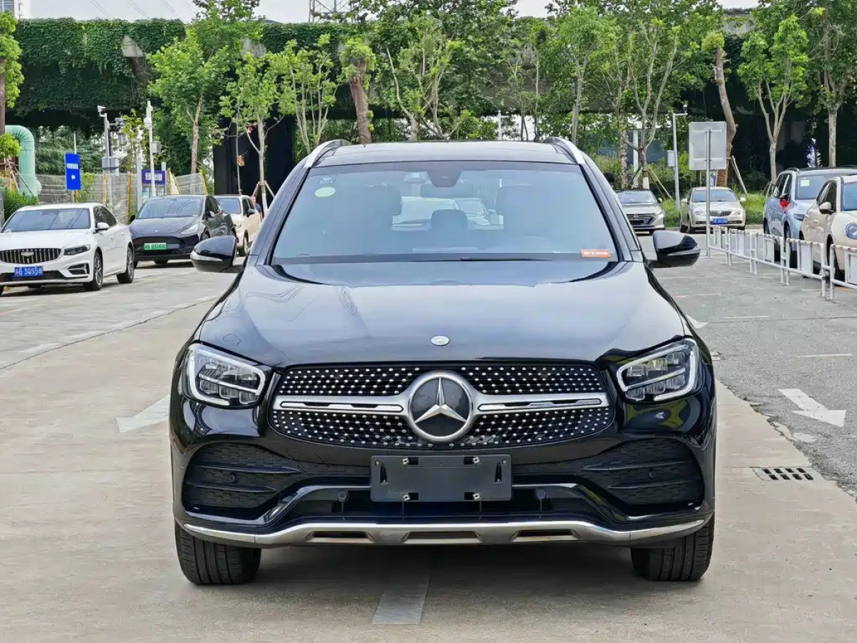 MERCEDES BENZ GLC