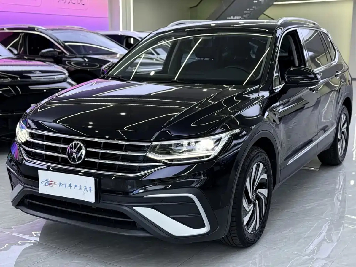 VOLKSWAGEN TIGUAN L  2023