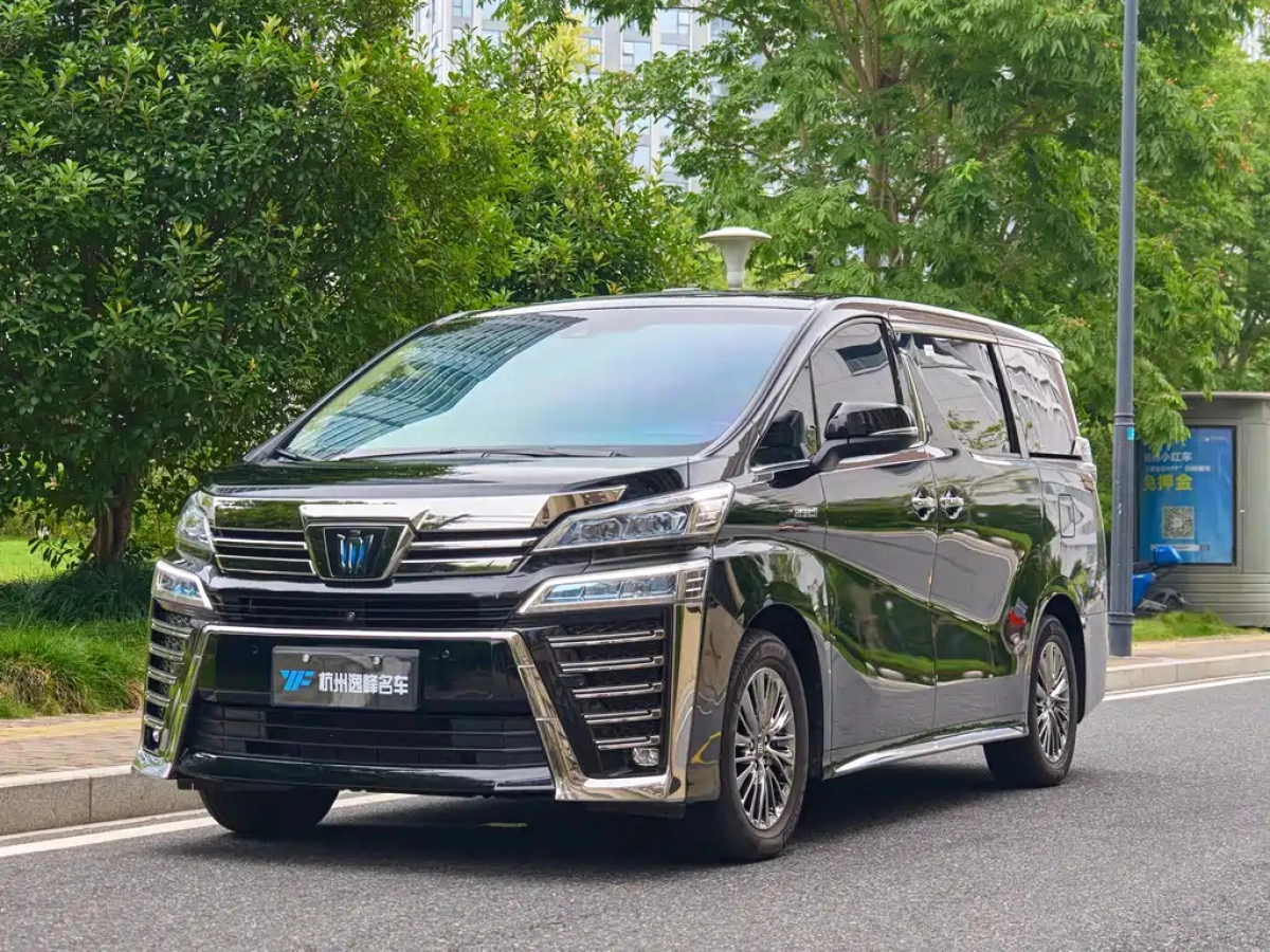 TOYOTA VELLFIRE