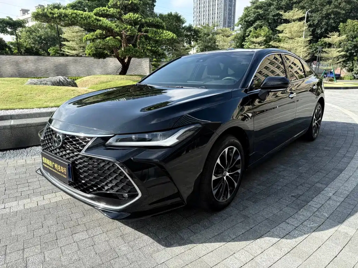 TOYOTA AVALON  2023