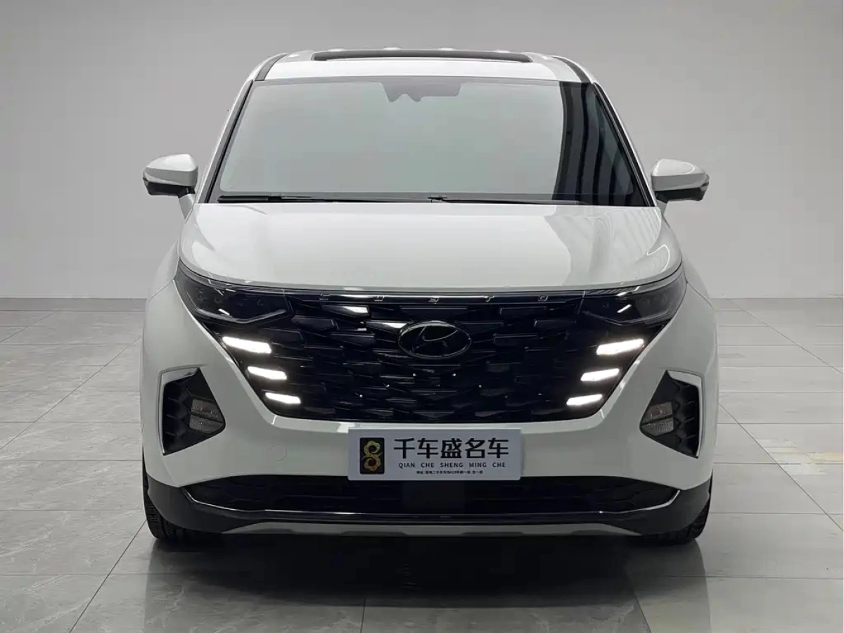 HYUNDAI CUSTO