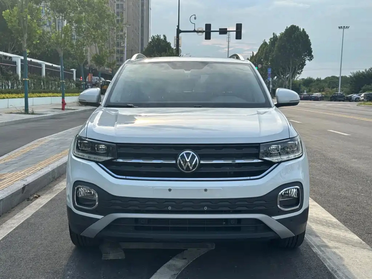 VOLKSWAGEN TACOUA