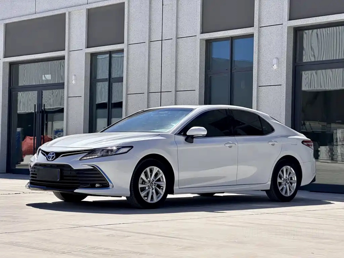 TOYOTA CAMRY  2023