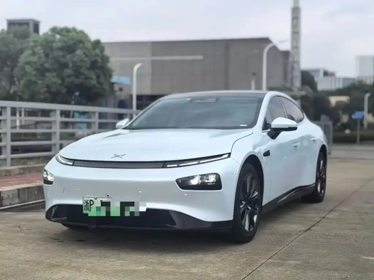 XPENG MOTORS P7  2022