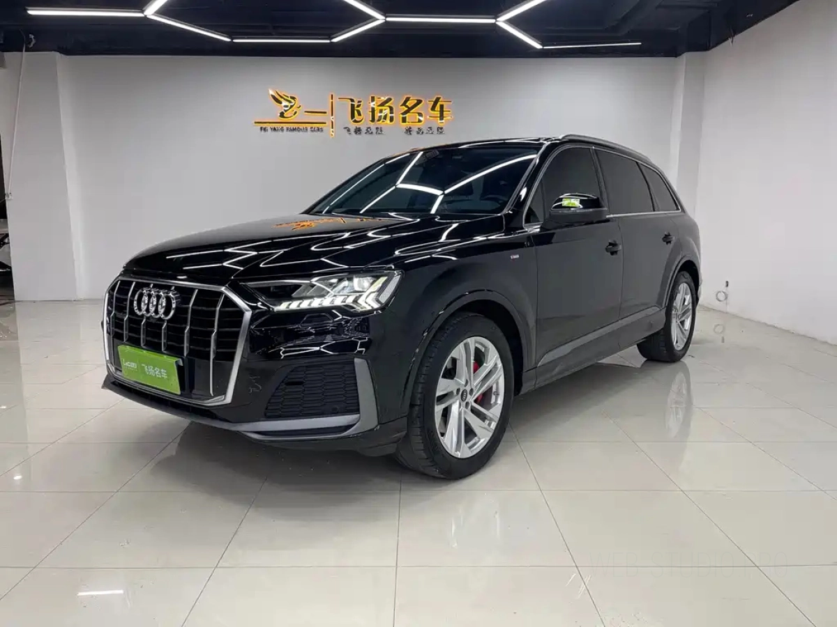 AUDI Q7  2023