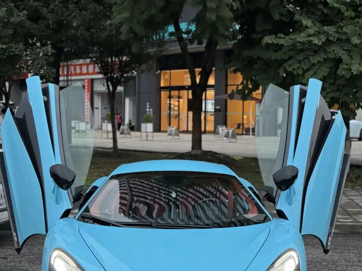 MCLAREN 570  2019