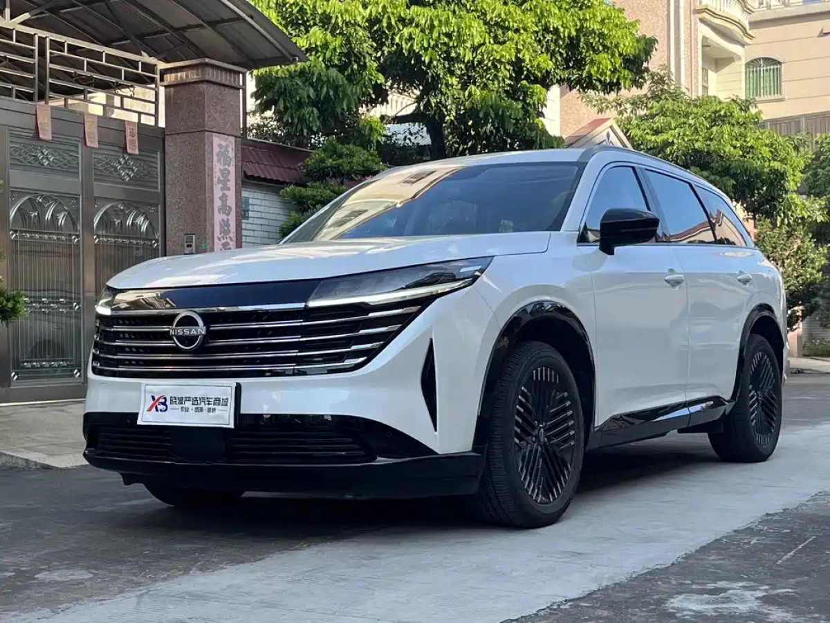 NISSAN PATHFINDER  2024