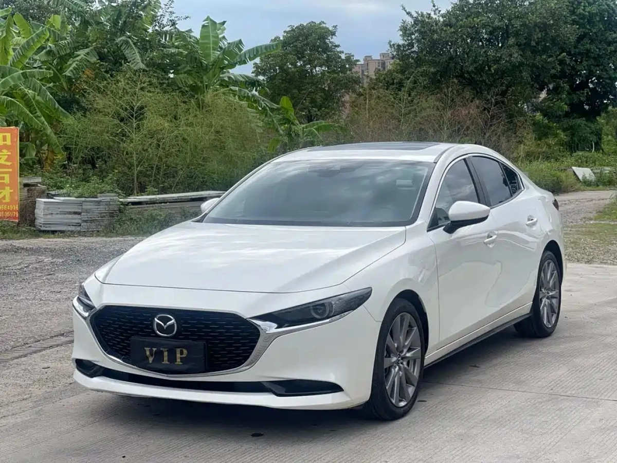 MAZDA 3 AXELA