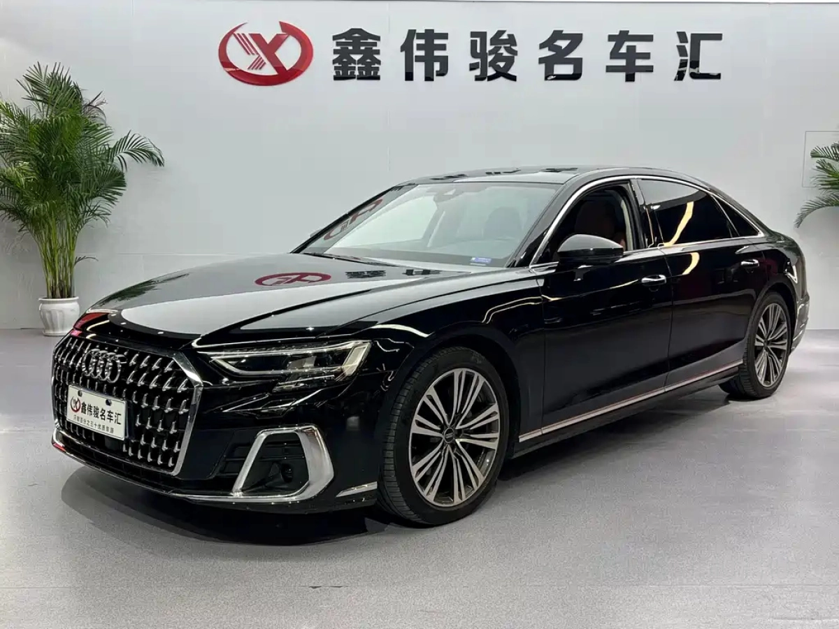 AUDI A8