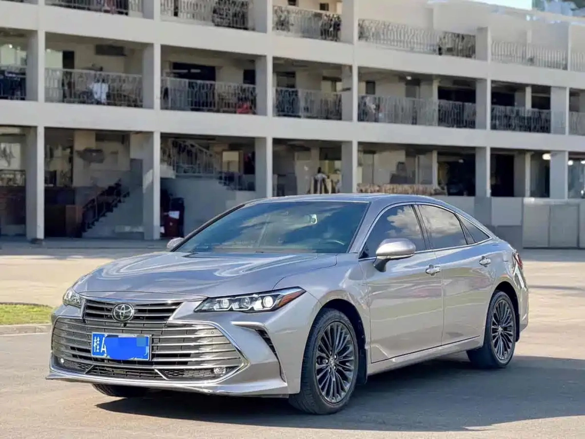 TOYOTA AVALON  2021