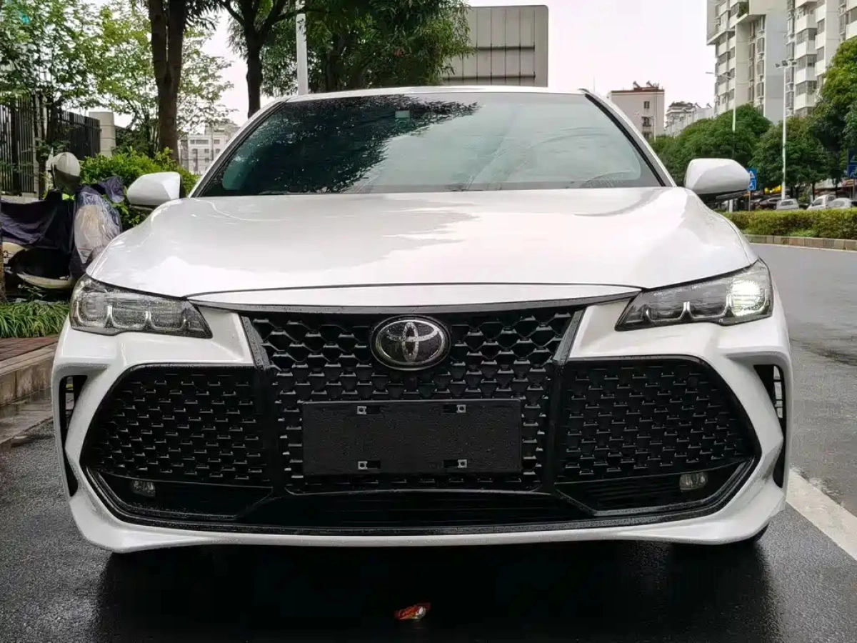 TOYOTA AVALON