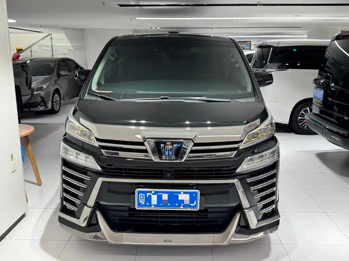 TOYOTA VELLFIRE  2023