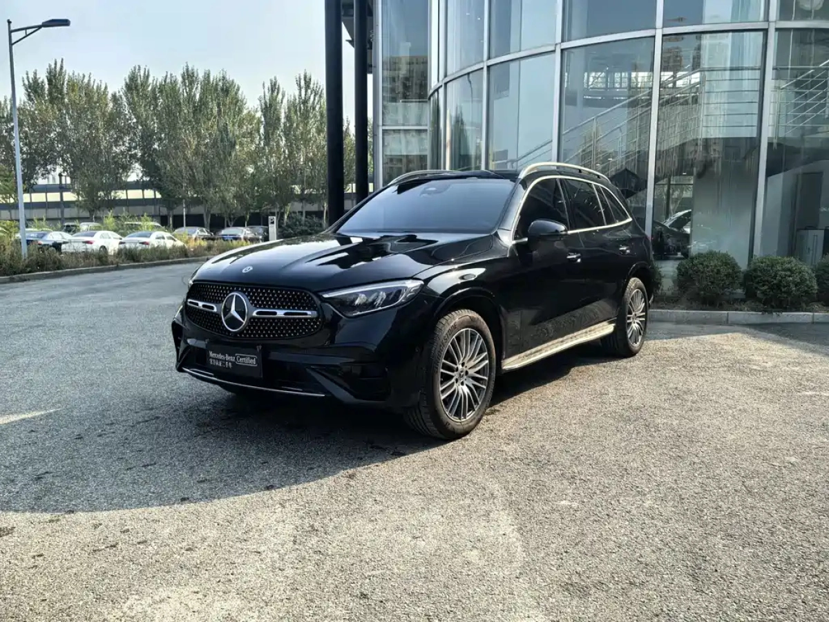 MERCEDES BENZ GLC