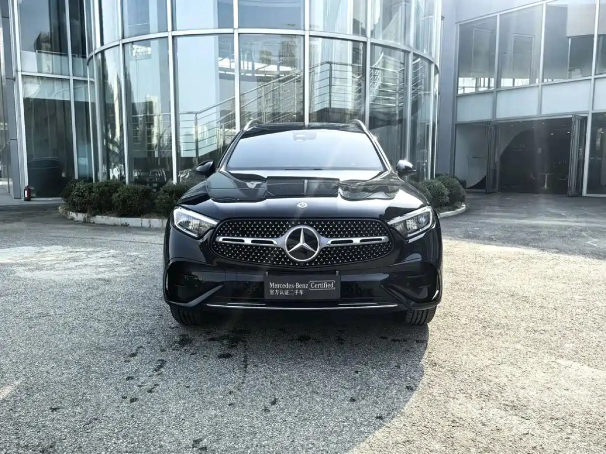 MERCEDES BENZ GLC