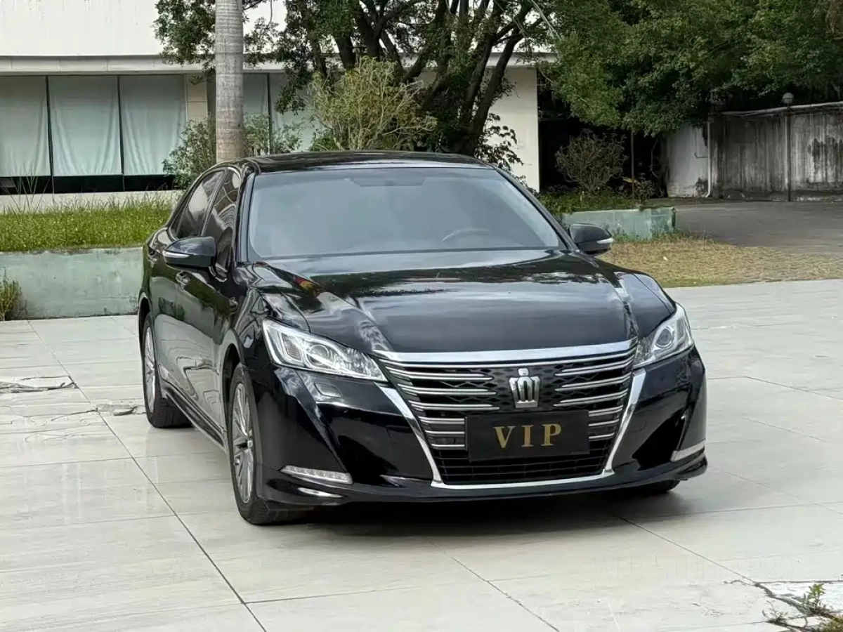 TOYOTA CROWN  2019