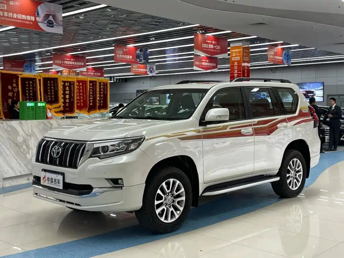 TOYOTA PRADO  2019