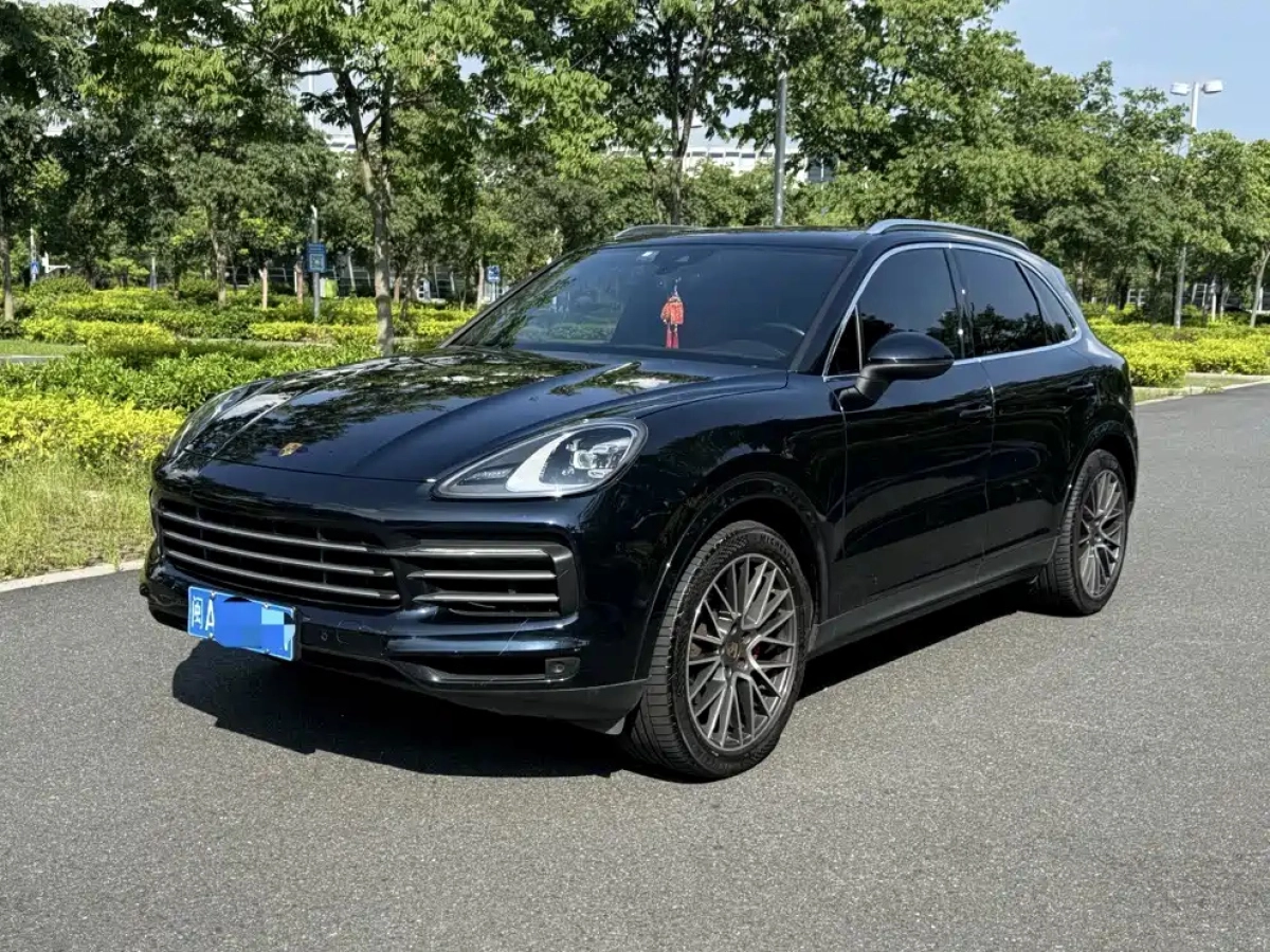 PORSCHE CAYENNE