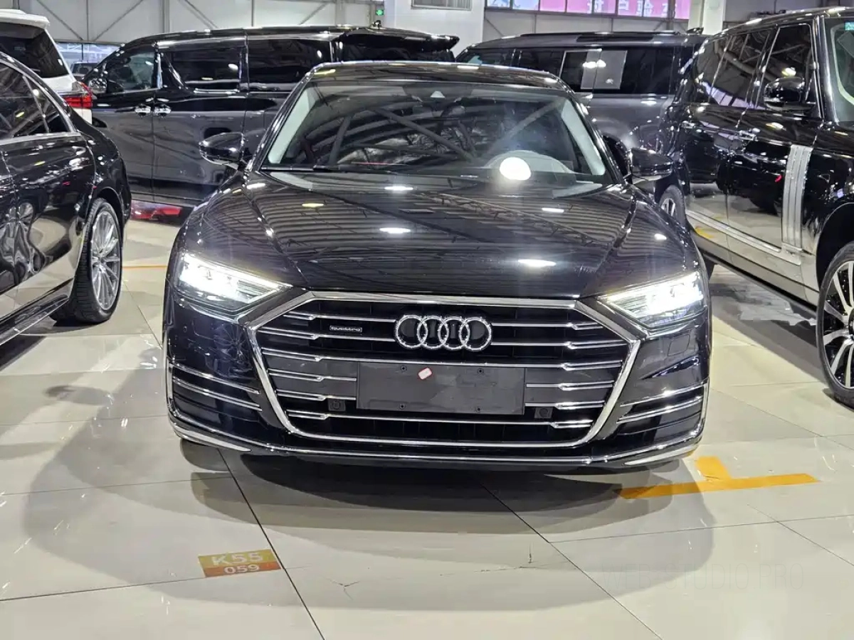 AUDI A8