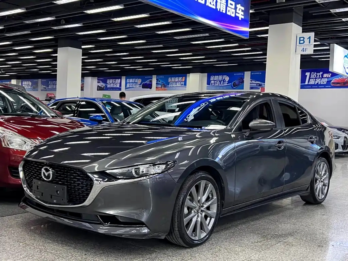 MAZDA 3 AXELA