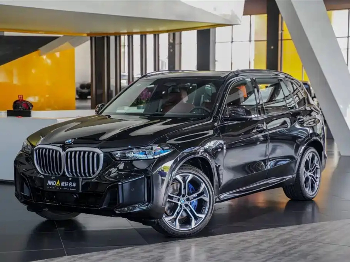 BMW X5  2023
