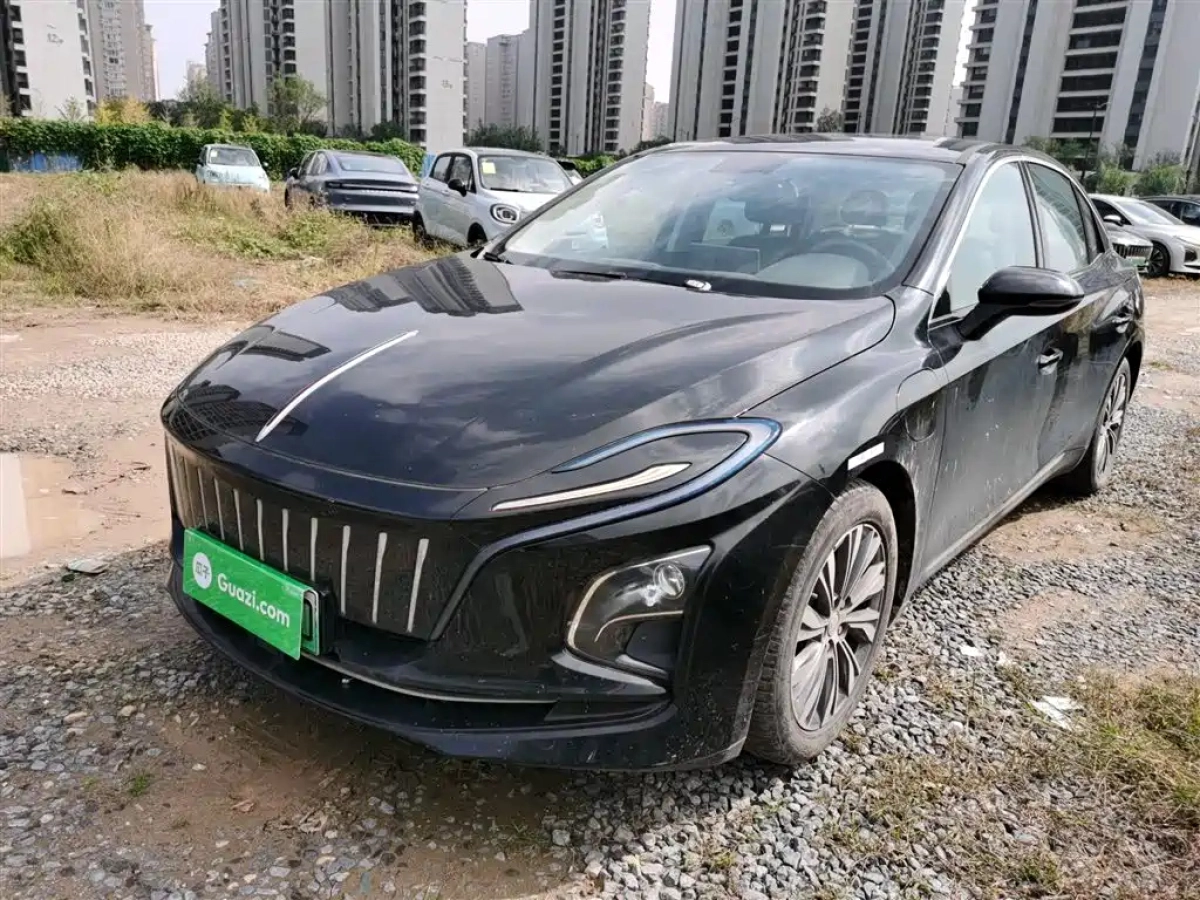 HONGQI E-QM5