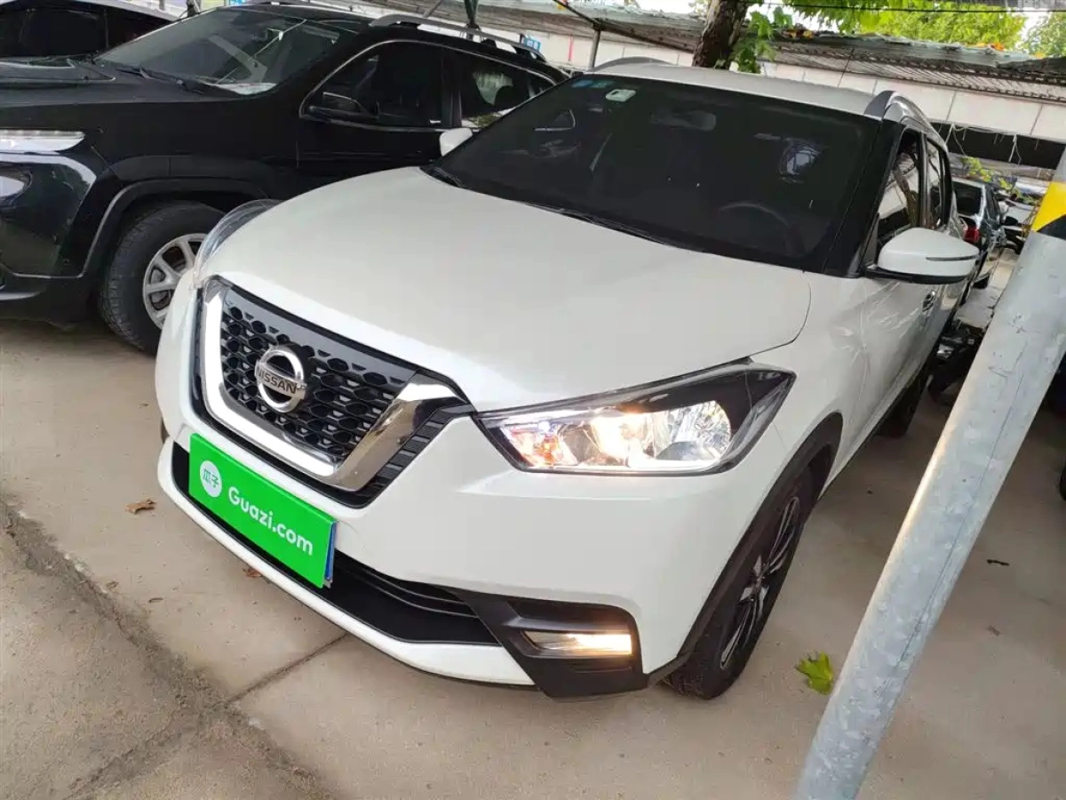 NISSAN KICKS  2019