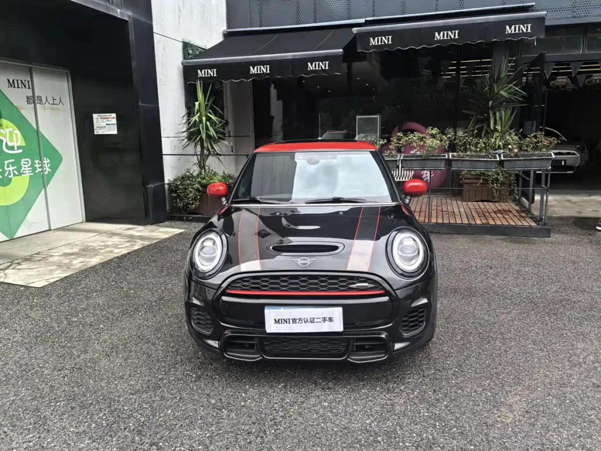 MINI JCW
